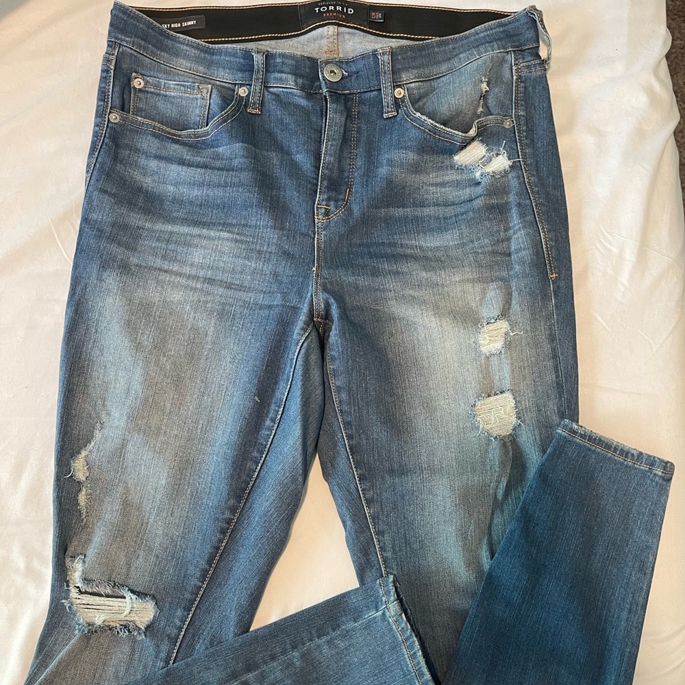 Like new torrid skinny jeans
